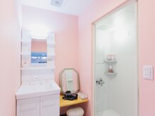 更衣室　シャワー完備！！