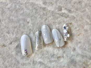 ララバイ 立川北口店(LULLABY)/冬のホワイトネイル