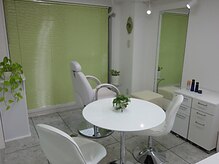 リーフ(LEAF)の雰囲気（清潔感があり明るい店内です♪）