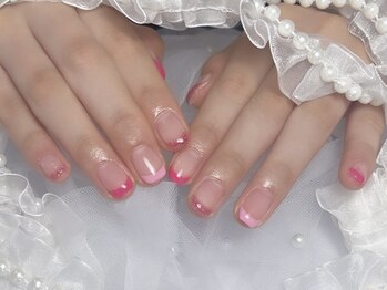 フレンチネイルデザイン