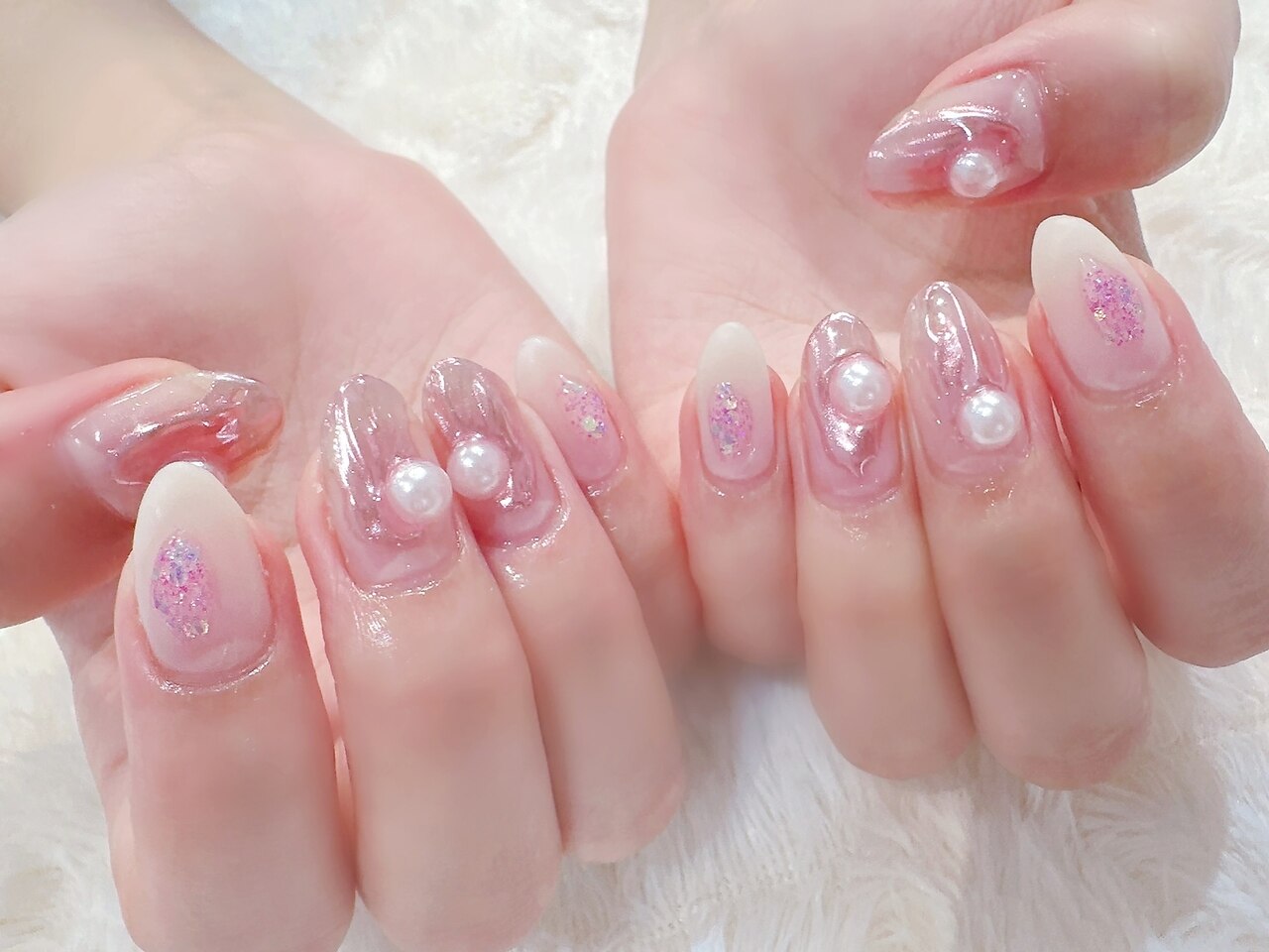 くすみカーキニュアンスゴールドネイル 砂ジェル ミラー 韓国