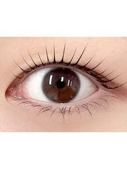 ナチュラル上品な目元にしたい