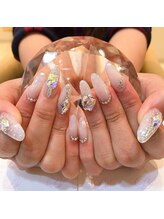エスフィーネイルサロン ブリーユ(Esfy nailsalon Brille)/キラキラネイル