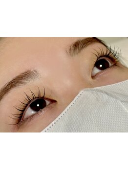 ナチュラル上品な目元にしたい