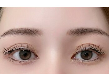 ラディア(Radia)の写真/【湖西希少！】SNSで話題の韓国式まつ毛パーマができるサロン♪ しっかり束感でお目元パッチリ◎