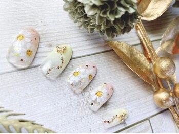 ネイルサロン ビューティーマジック 川口店の写真/痛ネイルや画像持込みで貴方の望むデザインに対応★痛ネイルは要予約!折れづらく浮きにくい施術が自慢です