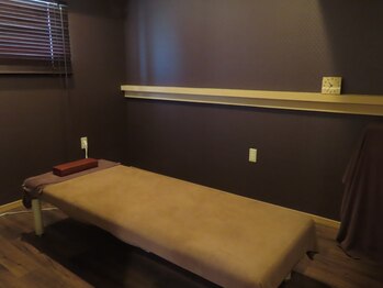 じゃぱん鍼灸りらく院 整骨院/個室