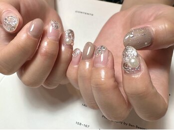 デューネイルスタジオ(dew nail studio)の写真/[当店大人気♪]ハイセンスのニュアンスネイル♪周りと差がつく指先に!!洗練されたデザインを豊富にご用意◎