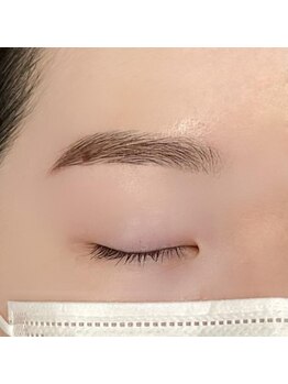 ビューステージ アイブロウサロン 吉祥寺/平行デザイン