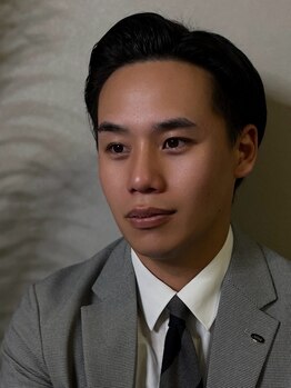 アルセ(Arce.)/スーツスタイル×ストレート眉