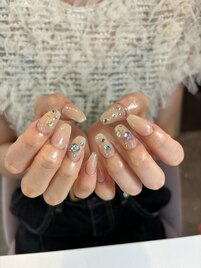 ビジューネイル