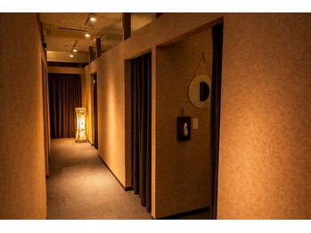 アジエスタ 恵比寿店(ASIESTA)/お部屋までの廊下