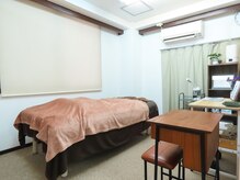 睡眠美脳整体サロン ハヤシダ 【肩こり/ドライヘッドスパ/マッサージ/小顔/姿勢矯正】の雰囲気(毎日沢山の方が来院し、1人先生だから一人一人最後までサポート!)