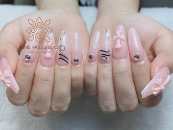 ウメネイルスタジオ(UME NAIL STUDIO)/長さだしやり放題×つけ放題
