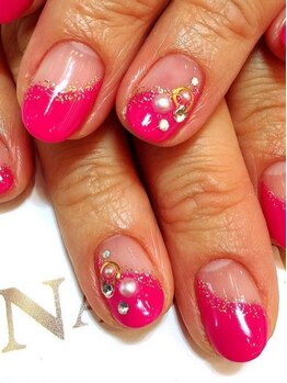 クリスタルネイル ボンベルタ橘店(CRYSTAL NAIL)/フレンチネイル