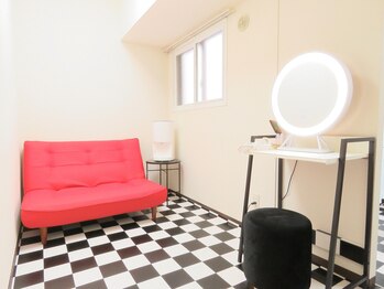 ラプリュネル(la prunelle)/【店内】メイクルーム