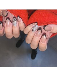 ブラウンフレンチネイル