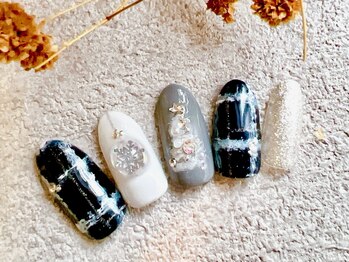 アミネイルズ(AmiNails)の写真/初めての方にもオススメ☆定額フレンチ¥6500、定額ワンカラー¥6800、アートたっぷり定額マンスリー¥9500