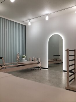 ピケピラティス 柏店(pique pilates)/洗練された空間