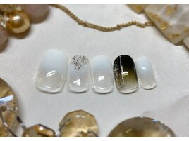 大人シンプルネイル