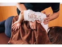 くまのみ整体院 上尾駅前院/骨盤矯正/肩甲骨/猫背矯正