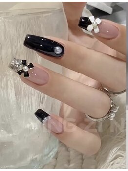 フェアリー(Fairy)/シャネル風ネイル　黒色ネイル