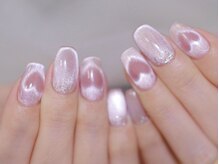 幻之花ネイル/¥9800 マグネットハートネイル