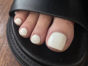 担当上田/フットネイル
