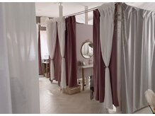 メゾンドエム(maison de M)の雰囲気（こだわりの詰まった店内でゆったりとお寛ぎください）