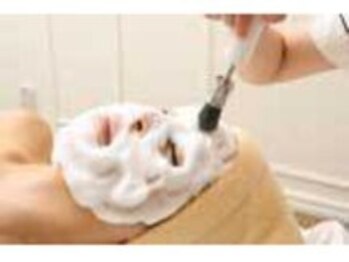 ビューティーワークス シャンティ 印西店(Beauty Works Shanti)/毛穴ブラシ洗浄