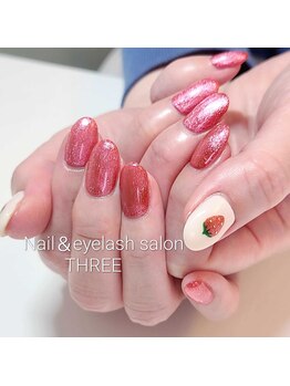 ネイルアンドまつげエクステ専門サロン スリー(THREE)/いちご