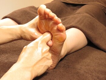 ドルミール/冷え性には足つぼで温活！