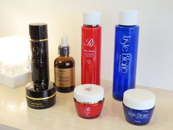 フウ(Fuu 風)/肌細胞のことを考えたコスメです