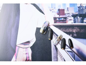 ルーヴル ネイルアンドアイラッシュ 生駒(LOUVRE nail&eyelash)/ブラックレディー