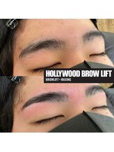 アティランス(ATTIRANCE)/【ハリウッドブロウリフト】