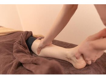 アカヒゲ(AKAHIGE)/肩こり、ヘッドスパ、リンパ