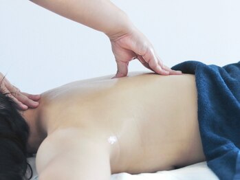 ゆずのはな 平尾店/背中のケアももろん小顔矯正