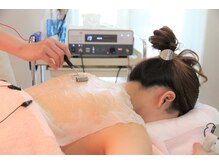 ヴィラシャンゼ スパアンドエステ(VILLA SHANZE)/背中エンビロンビタミン導入