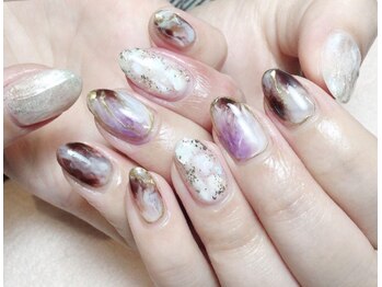 ジェイノヴァール(Jnovart)/