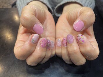 ボディ 高知店(BODY)/小花