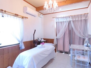 ファム 蓮台寺店(FAM)/