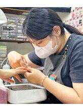 楽ネイル 池袋店 綾 瀬