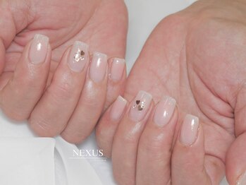 ネクサス(NEXUS)/ふんわりチークネイルとハート