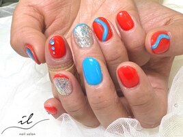 オレンジ×ブルーネイル