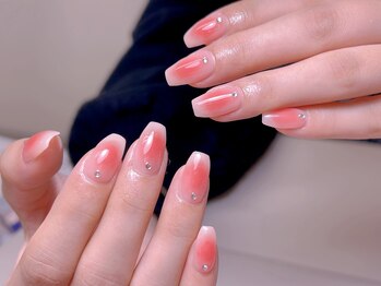 アイリス(Iris)/チークネイル¥5990