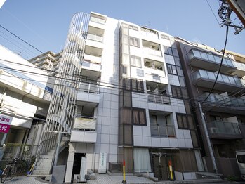 杏の樹鍼灸治療院/テナントビル外観