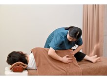 ココロミ(cocolomi)の雰囲気（姿勢、身体のキツさ、歪みが気になる方に全身整体で根本改善！）