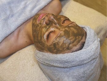 ルアナ 北谷店の写真/何度も“繰り返す”ニキビケア。進化系＊Luana・ハーブピーリングが終止符を打つ。《沖縄/北谷》