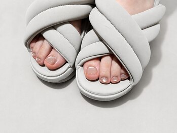 【フット】素肌になじむ艶フット