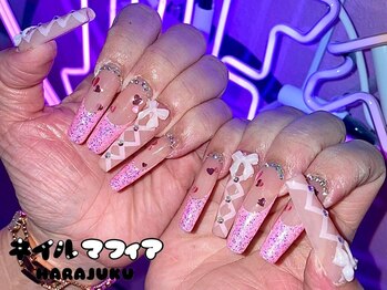 ネイルマフィア 原宿(NAIL MAFIA)の写真/「整った綺麗なスカルプの形」×「均等の厚み」で最強卍''盛り盛りにパーツやアートをオーダーしちゃって★